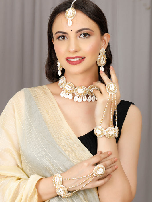 VIVAZS Studded Shell Choker Jewellery Set With Maangtika ,Earrings and Hathphool