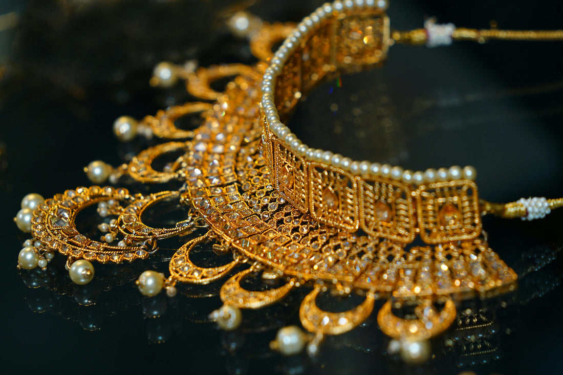 Unveiling the Rich History of Handmade and Handcrafted Jewelry in India