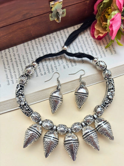 VIVAZS Oxidised Statement Choker Jewellery Set