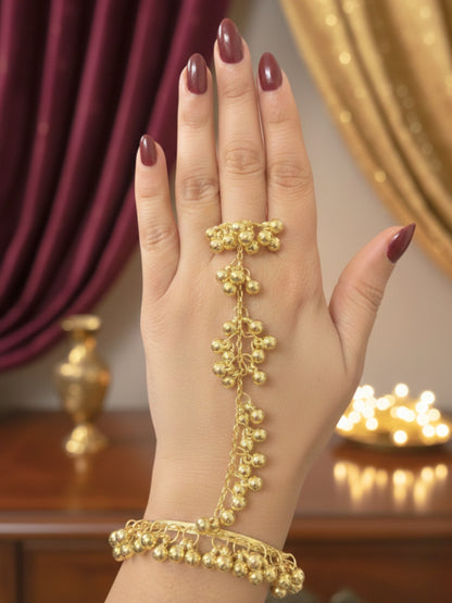 VIVAZS Gold-Plated Ring Bracelet With Hathphool