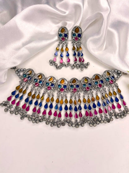 Silver-Plated Oxidised Stone-Studded Statement Necklace Set