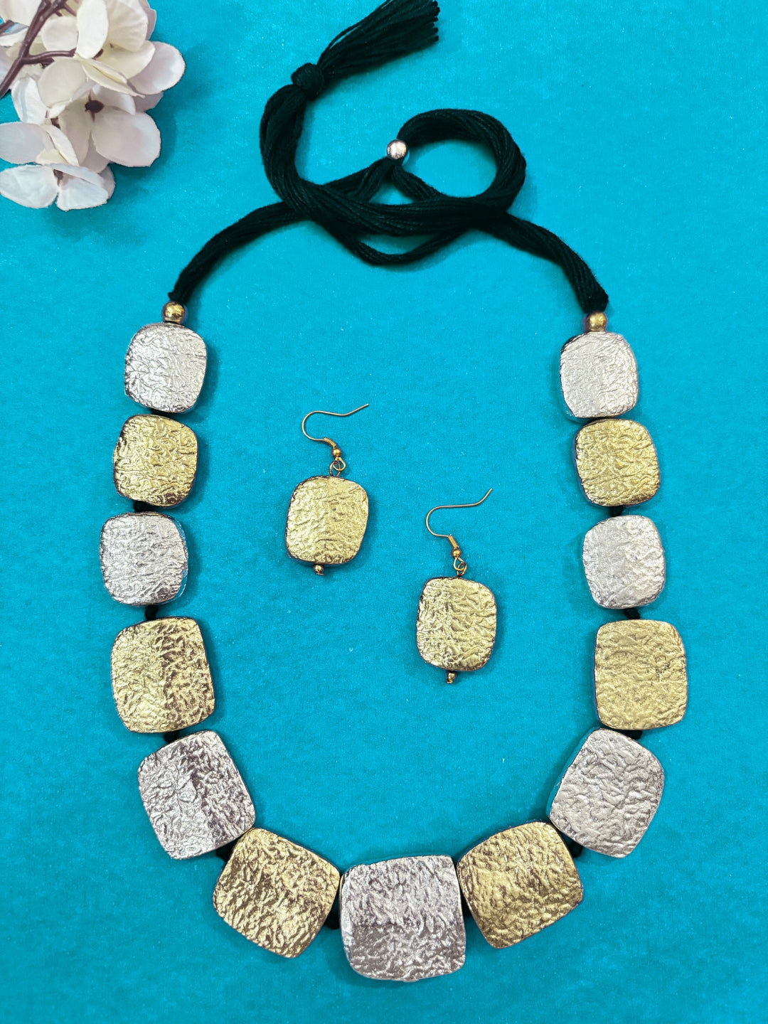 VIVAZS Vintage Oxidized  Fashion Necklace Earring Jewelry Set(Golden and Silver)