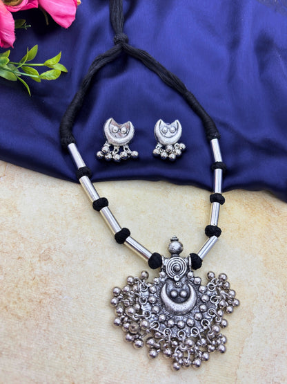Women Oxidised Silver-Plated & Gold-Toned Stone Studded Long Pendant Necklace Jewellery Set
