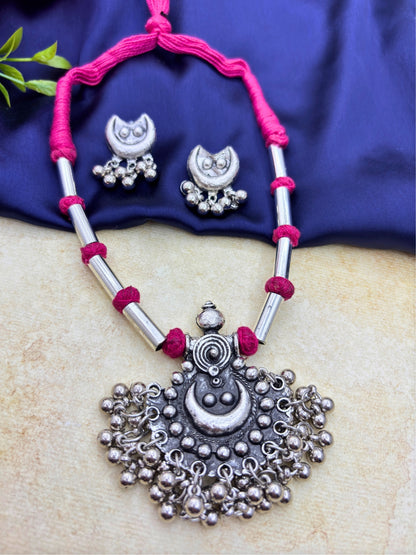 Women Oxidised Silver-Plated & Gold-Toned Stone Studded Long Pendant Necklace Jewellery Set