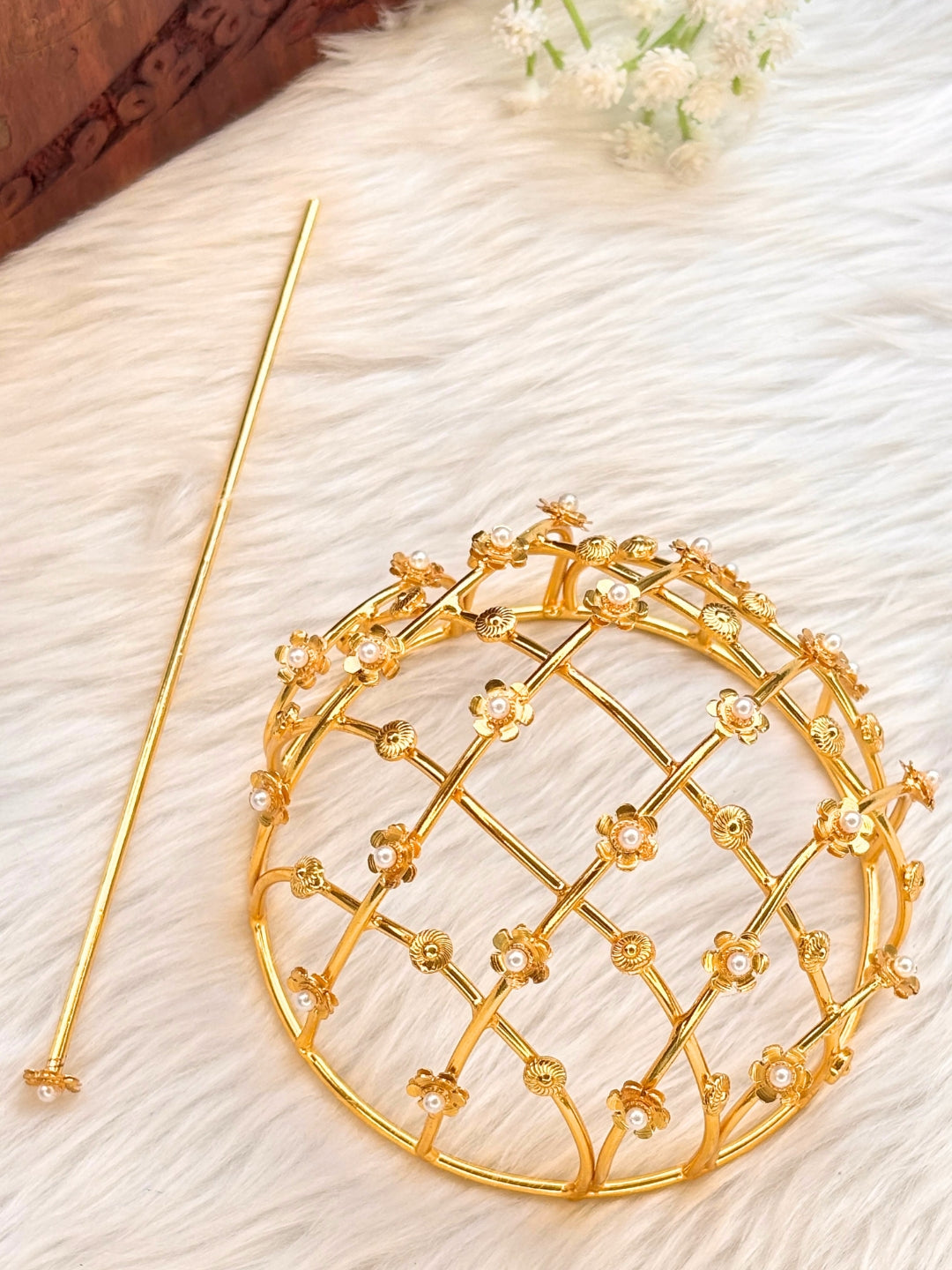 Gold-Plated Pearl Floral Hair Bun Accessory