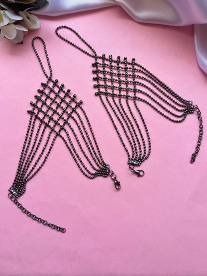 Women Black Rhodium-Plated Handcrafted hathphool Wraparound Ring Bracelet set