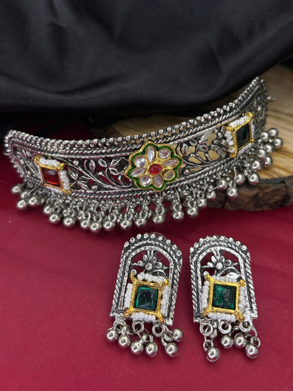 Silver-Plated Oxidised Green & Red Stone Choker Necklace Jewellery Set