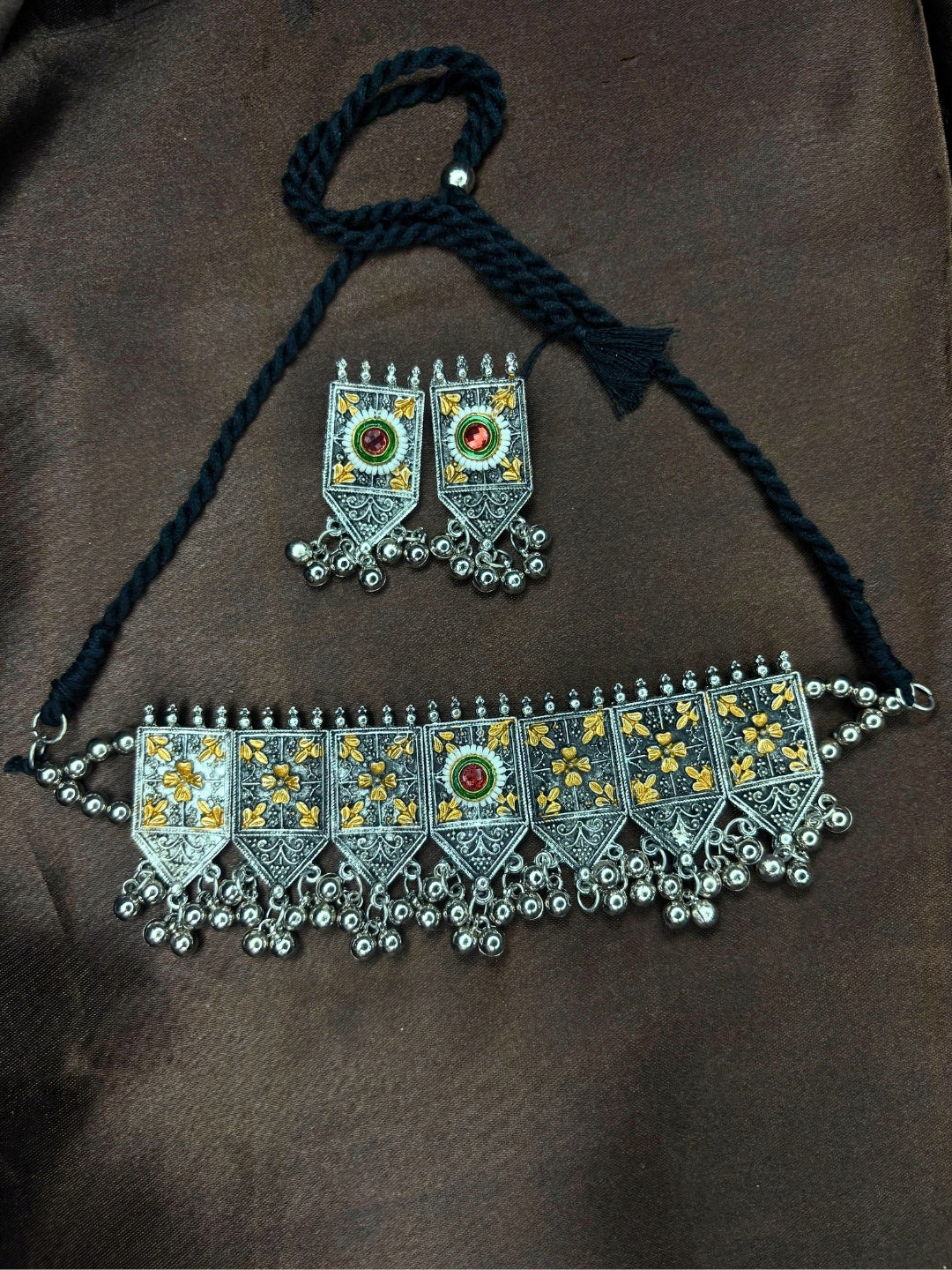 Oxidised Silver-Plated Dual-Tone Floral Statement Choker Necklace Jewellery Set