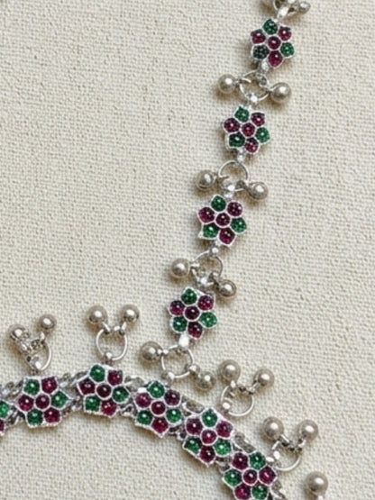 Women Silver-Plated Pink Kundan Stone-Studded Floral Anklet with Toe Ring