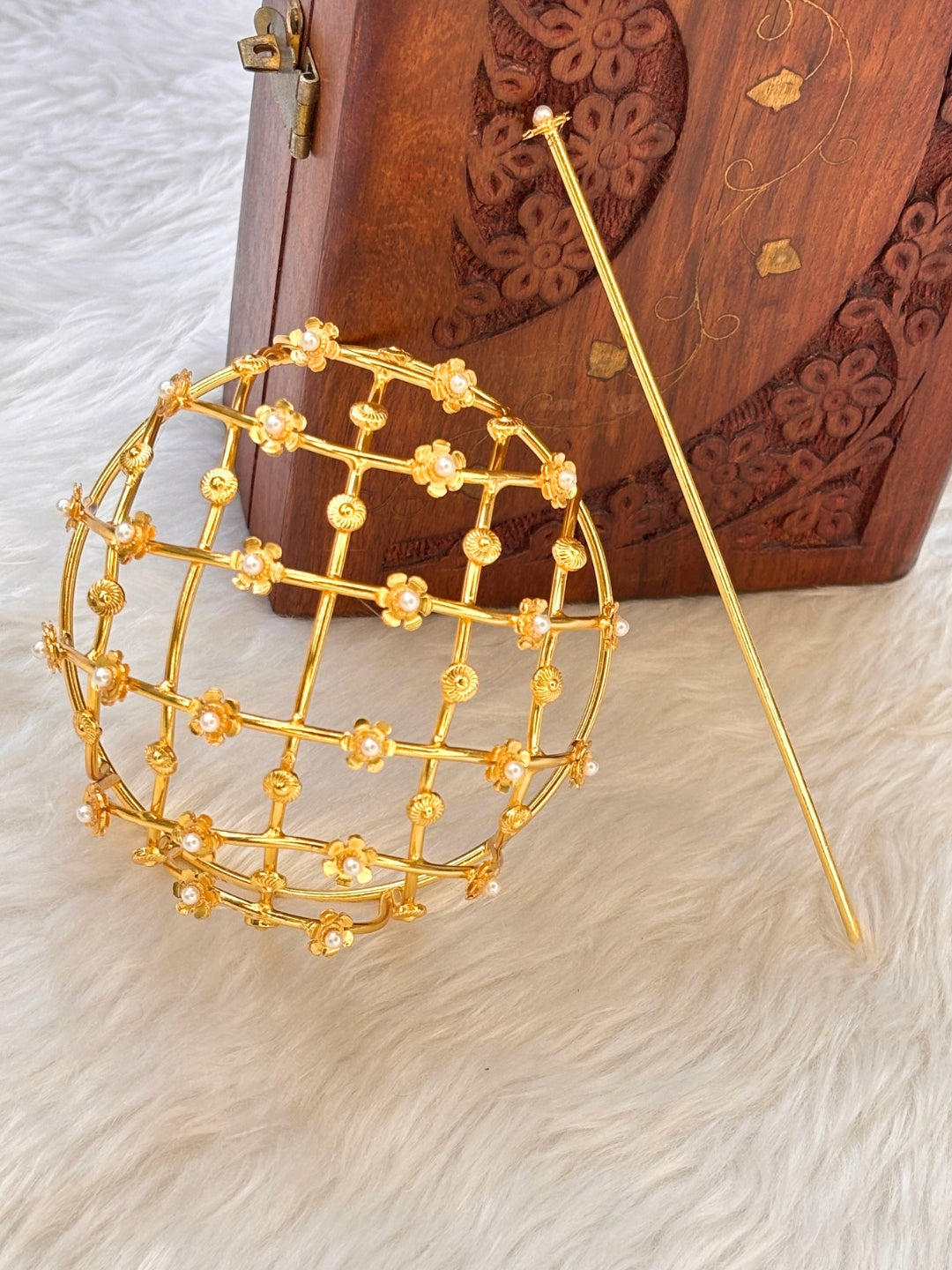 Gold-Plated Pearl Floral Hair Bun Accessory