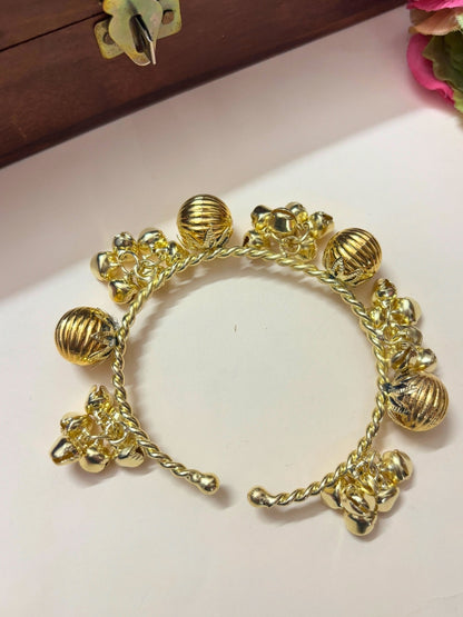 VIVAZS Set of 2 18K Gold Toned Adjustable Gungaroo Traditional Bangles