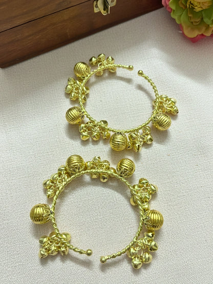 VIVAZS Set of 2 18K Gold Toned Adjustable Gungaroo Traditional Bangles