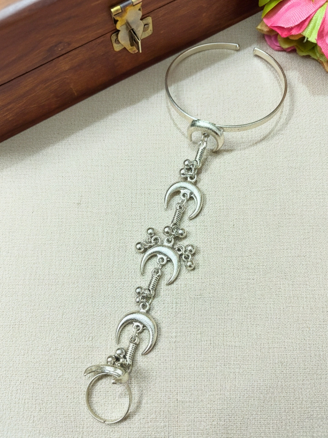 Silver Plated Hathphool Ring Bracelet