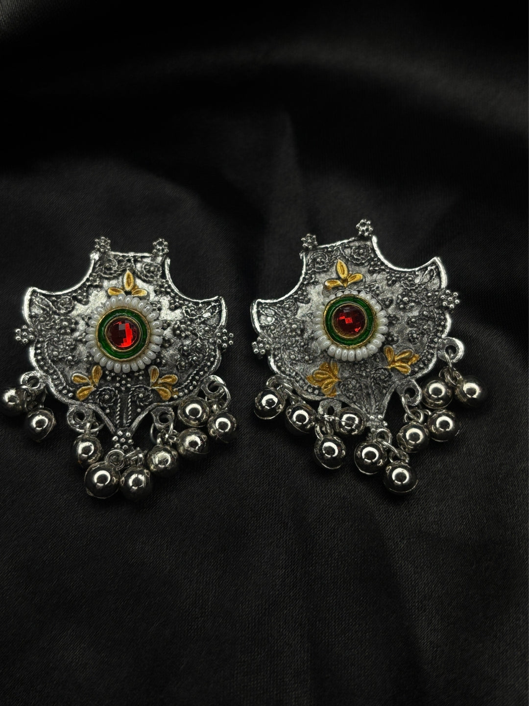 Oxidised Silver-Plated Dual-Tone Floral Statement Choker Necklace Jewellery Set