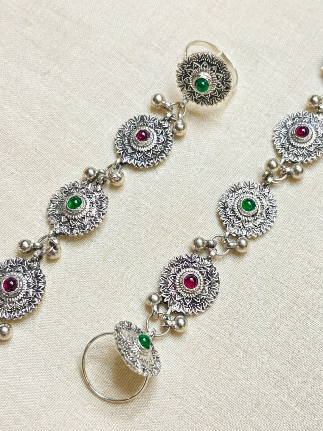 Women Oxidised Silver-Plated Pink Kundan Stone-Studded Anklet with Toe Ring