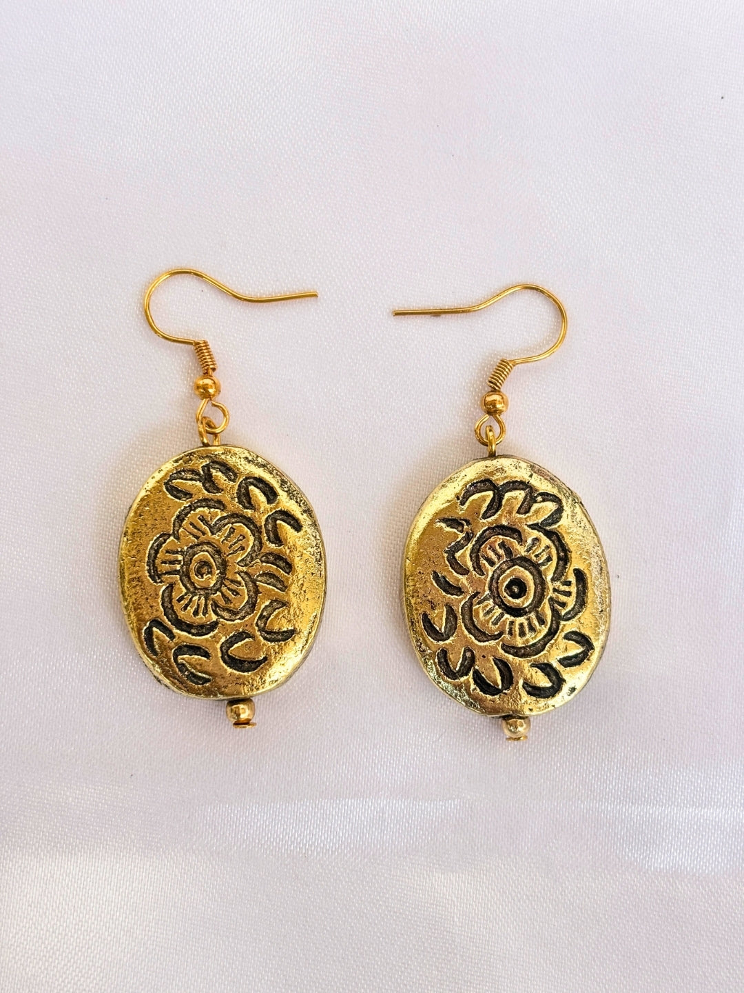 Floral Engraved Statement Necklace set