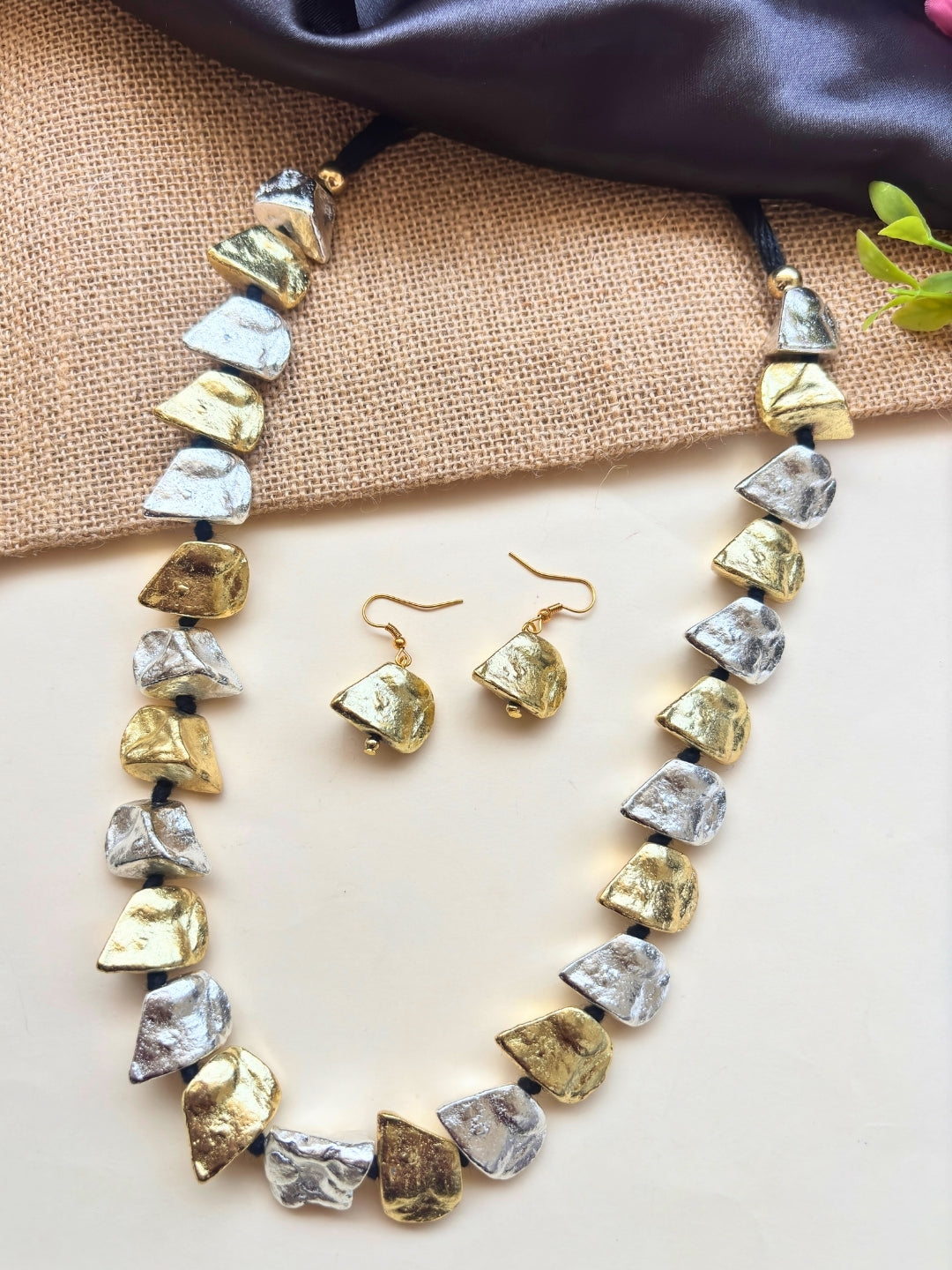 Textured Statement Necklace Set