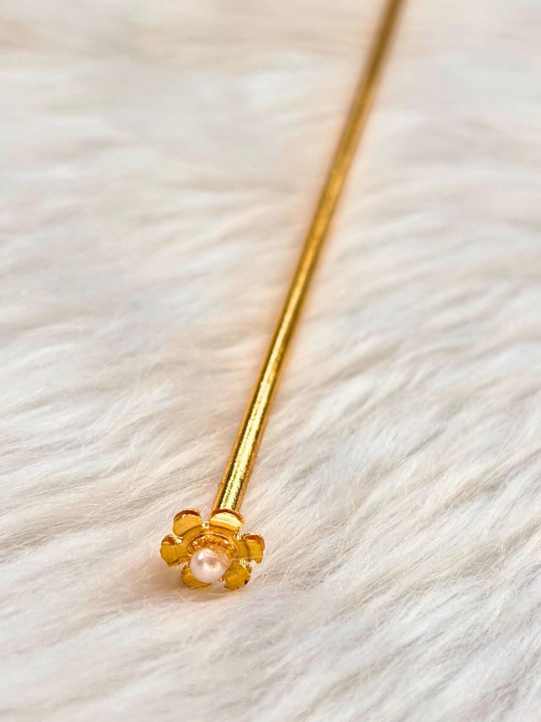 Gold-Plated Pearl Floral Hair Bun Accessory