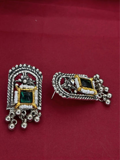 Silver-Plated Oxidised Green & Red Stone Choker Necklace Jewellery Set