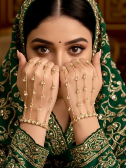 VIVAZS Gold-Plated Ring Bracelet With Hathphool