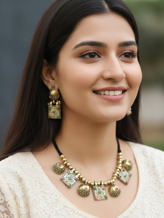VIVAZS Golden Choker Necklace Jewellery Set(Silver and Golden)