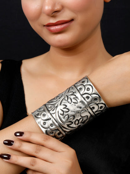 VIVAZS Women Silver-Plated Oxidised Cuff Bracelet/Handcuff