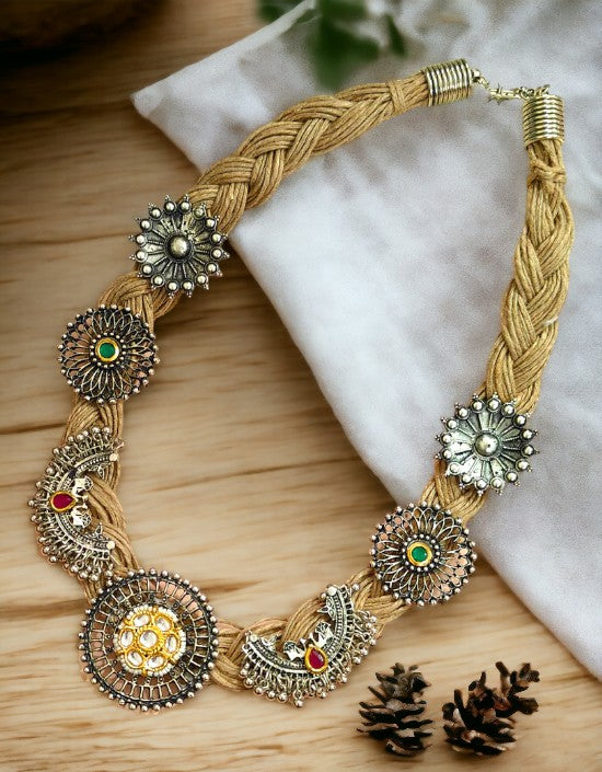 VIVAZS Golden Jute Necklace