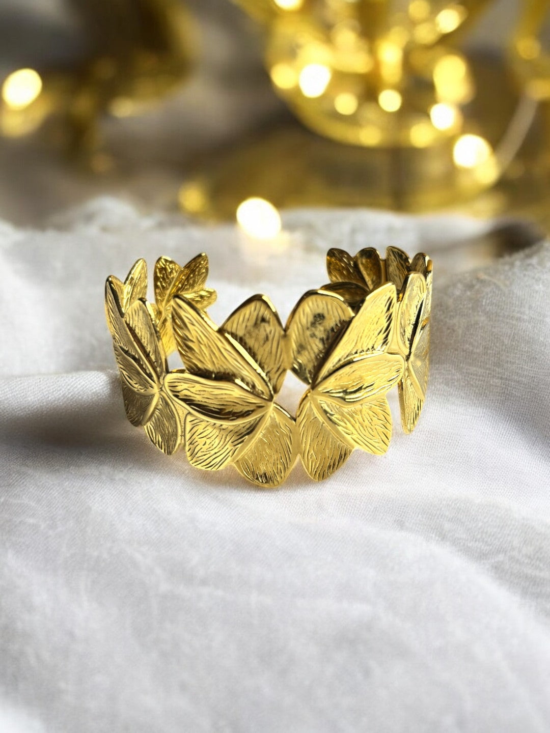 VIVAZS 18K PVD Flower shaped Gold Plated Bracelet