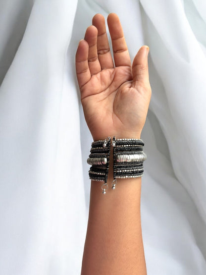 VIVAZS Shimmering Grey, Black and Silver Bangle set