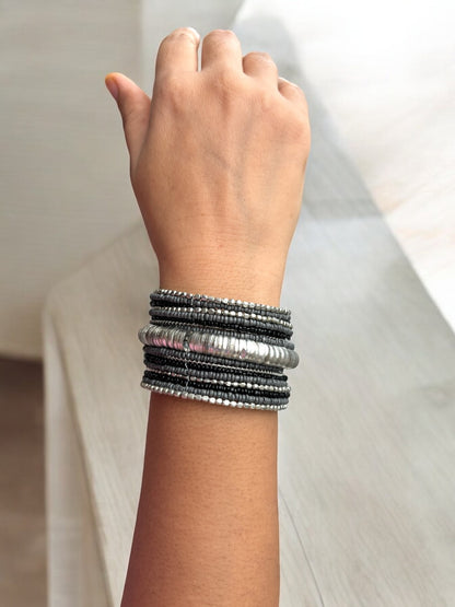 VIVAZS Shimmering Grey, Black and Silver Bangle set