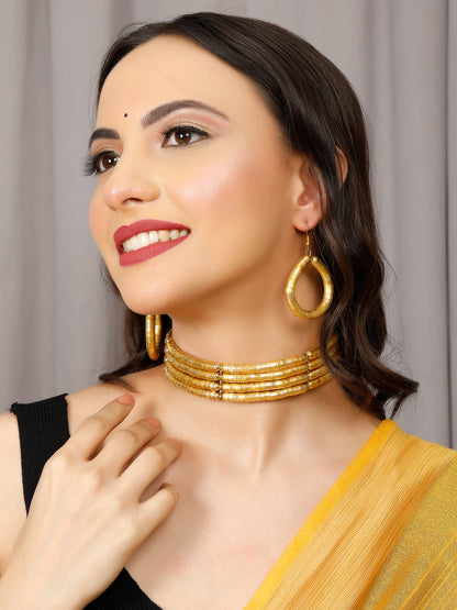 VIVAZS Spiral Necklace Choker Set (Golden colour)