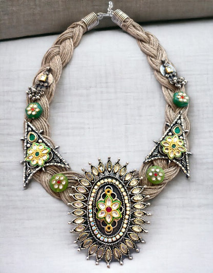 Vivazs Golden and Green Jute Necklace