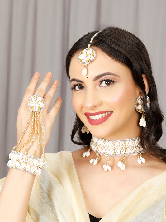 VIVAZS Sangeet Special Handcrafted Haldi Mehndi Bridal Necklace Set With Maang Tikka & Hathphool