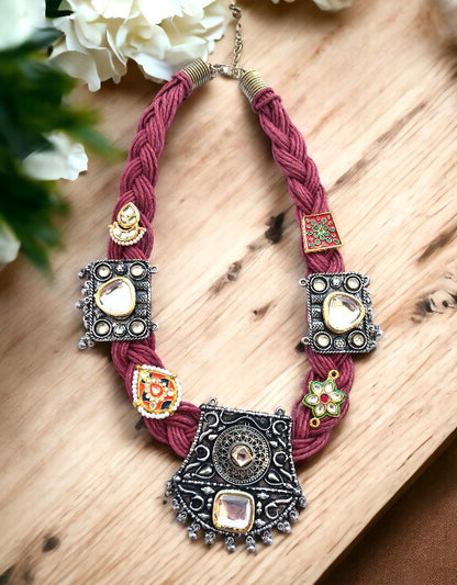 Vivazs Light Maroon Jute Necklace