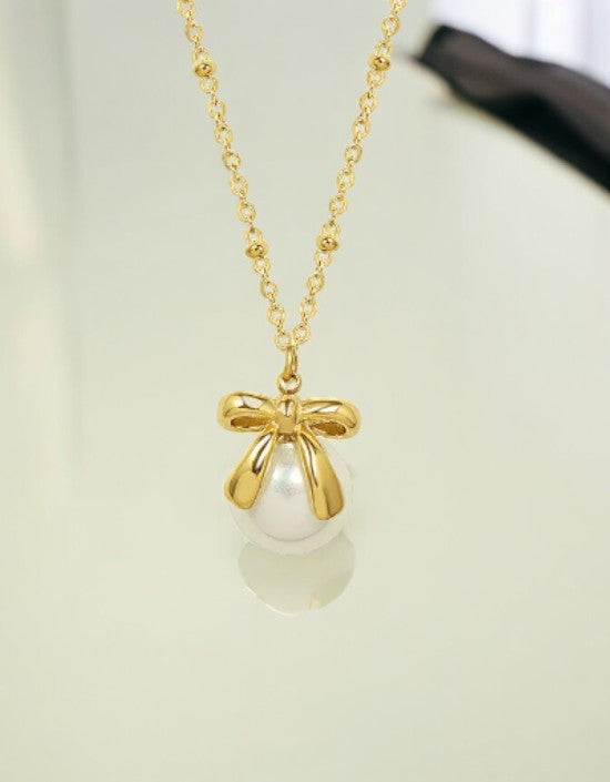 VIVAZS 18K PVD Gold Plated Pearl Bow Pendant Necklace