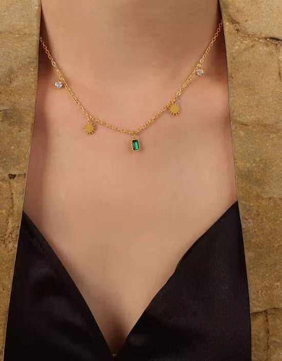 VIVAZS Emerald Necklace Pendant Chain